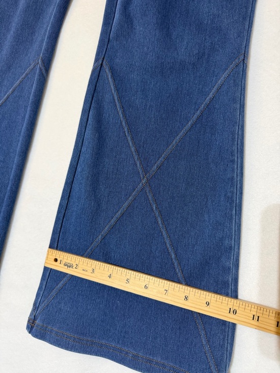 HalaraMagic Highwaisted Top Stitching
Washed Stretchy Flare Jeans SZ L - Picture 10 of 13